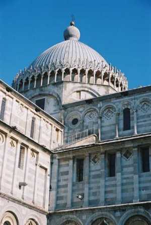 {Detail of the cathedral in the Square of Miracles}