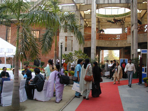 photo (66KB) : The Habitat Centre, New Delhi