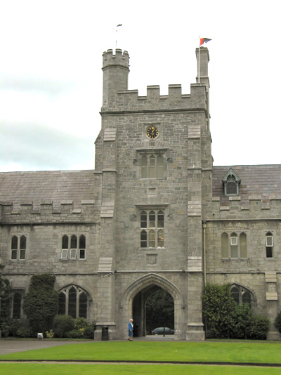 photo (64KB) : University College Cork